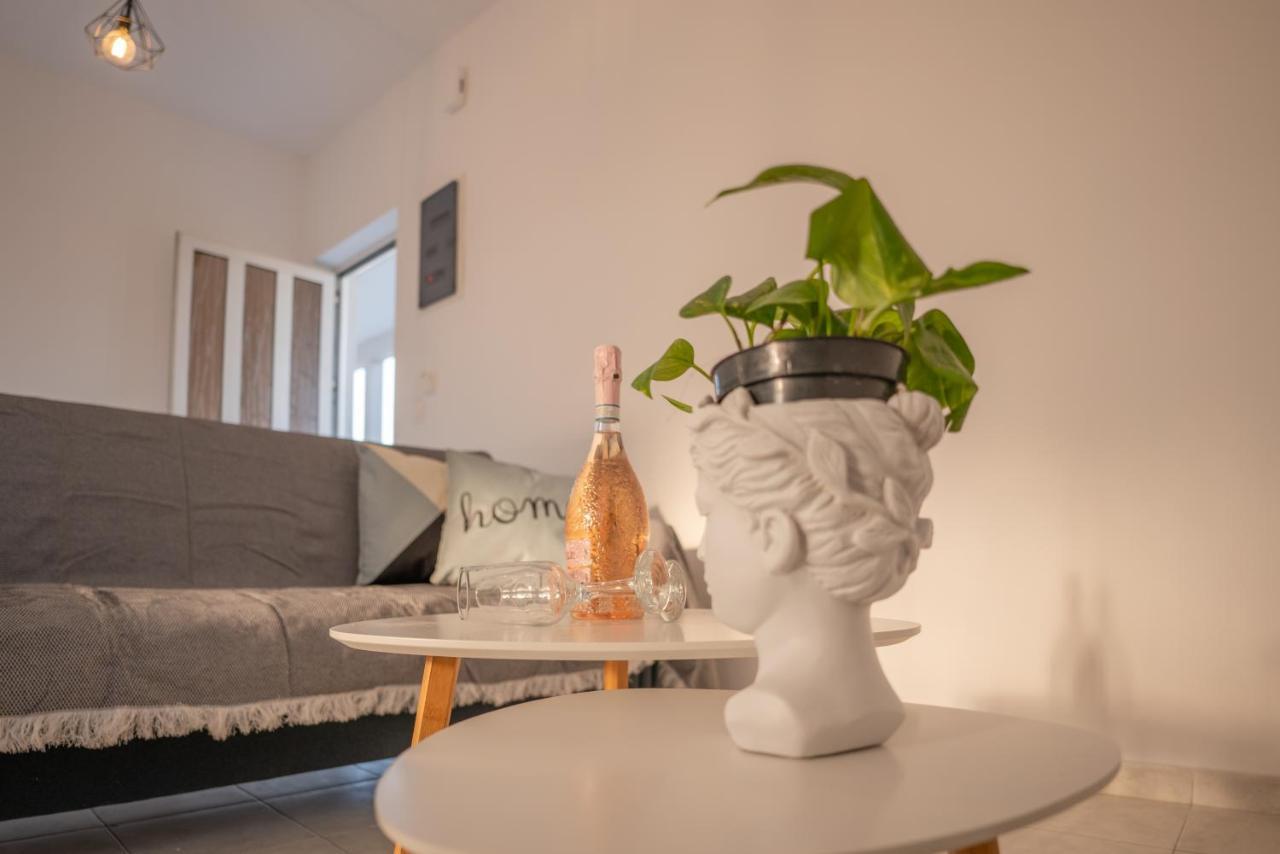 Marvinas Seaside Apartments, Gaia Apartment & Hydor Jacuzzi Apartment Kremastí Zewnętrze zdjęcie